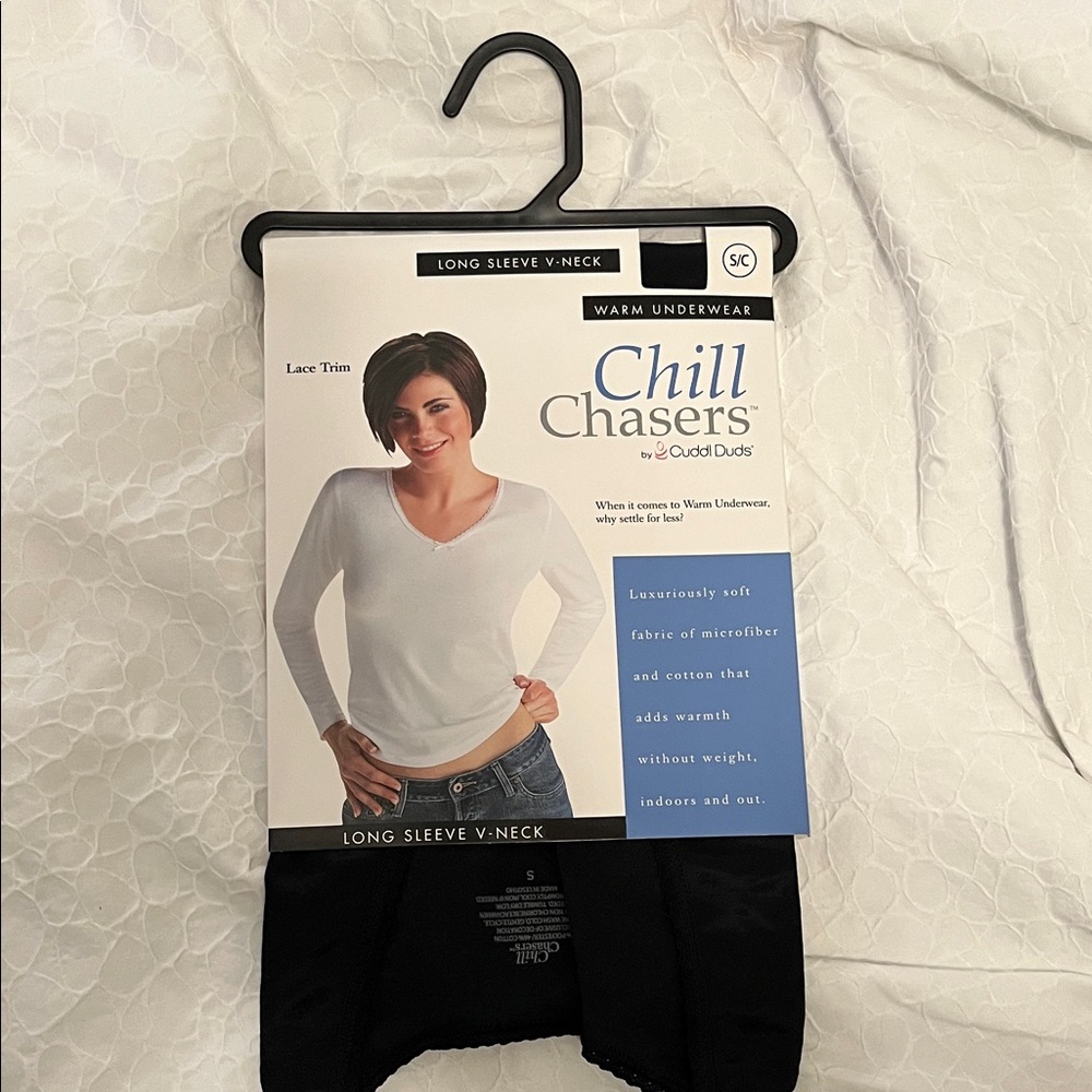 Cuddl Duds Black Long Sleeve V-Neck Undershirt